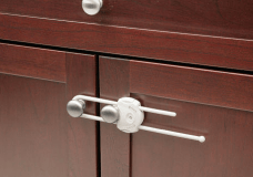 cabinet-lock-image-from-toysrusdotcom